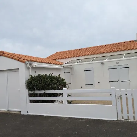 Dom wakacyjny Charmante Maison F3 Proximite